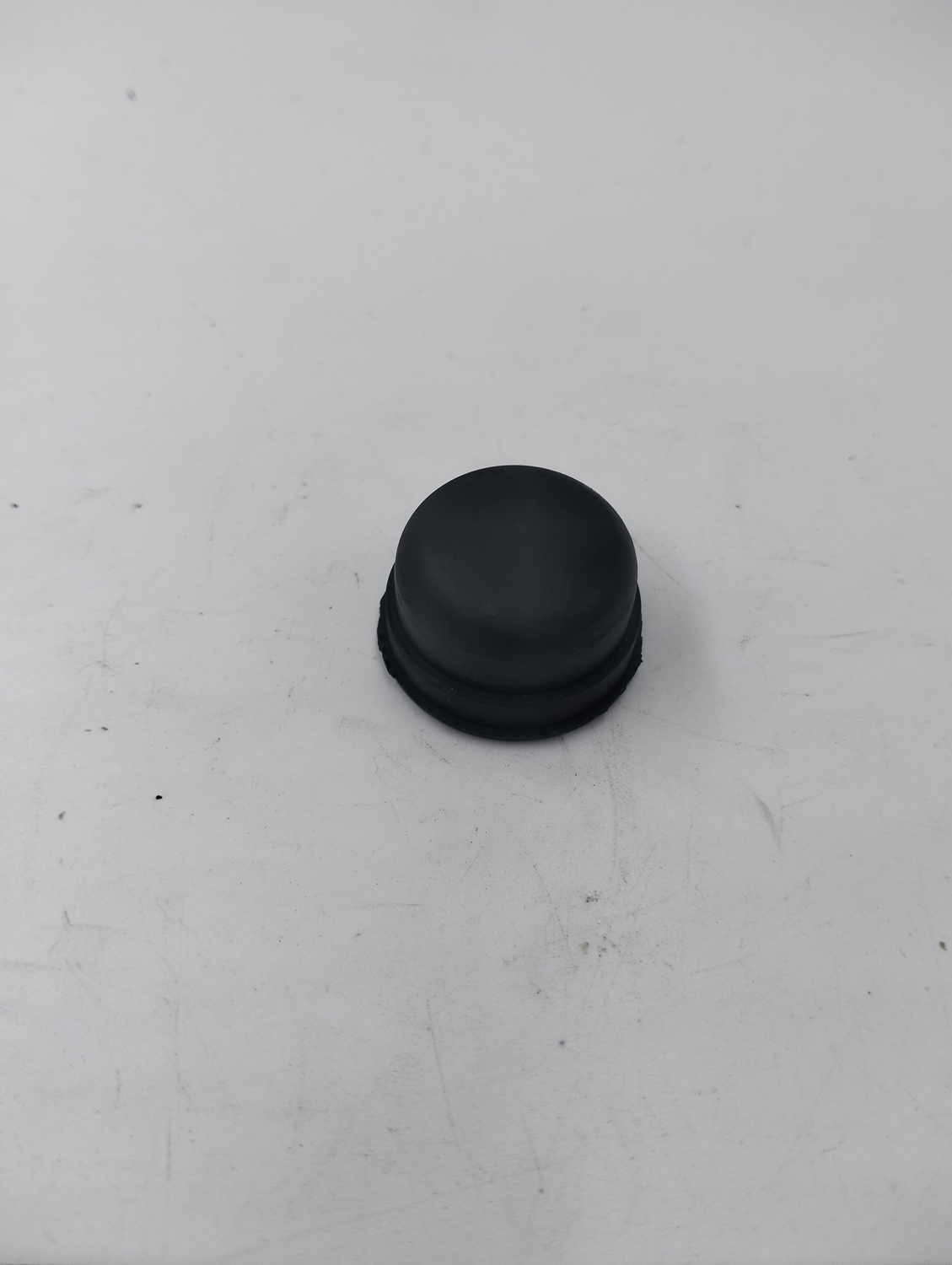 MINI PUSH BUTTON STARTER SOLENOID CAP - RUBBER [27H5576]