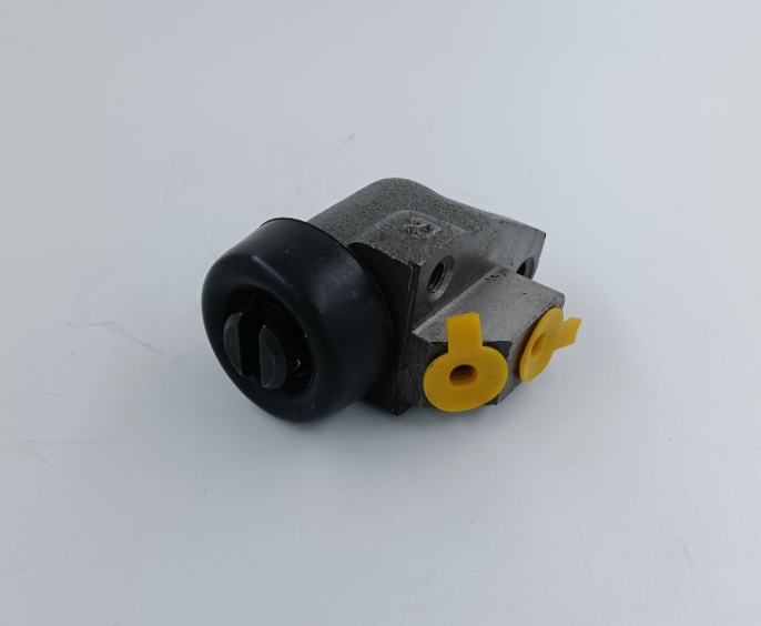 MINI & MOKE FRONT RIGHT HAND WHEEL CYLINDER - 15/16"